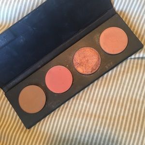 Pressed shadows quad palette